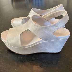 Antelope silver platform sandal size 38